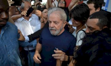 Justiça autoriza transferência de Lula para São Paulo